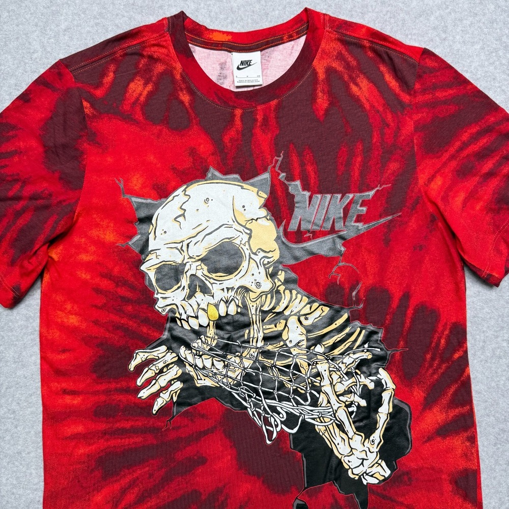 Nike Sportswear Shirt Mens Small Red Tie Dye Skull Skeleton Basketball DR9763 - Picture 2 of 10